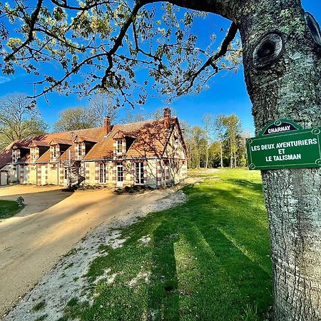 Les Chambres De Charnay - Calme Charme Et Confort Piscine A 5 Mn Du Peage Vierzon Extérieur photo