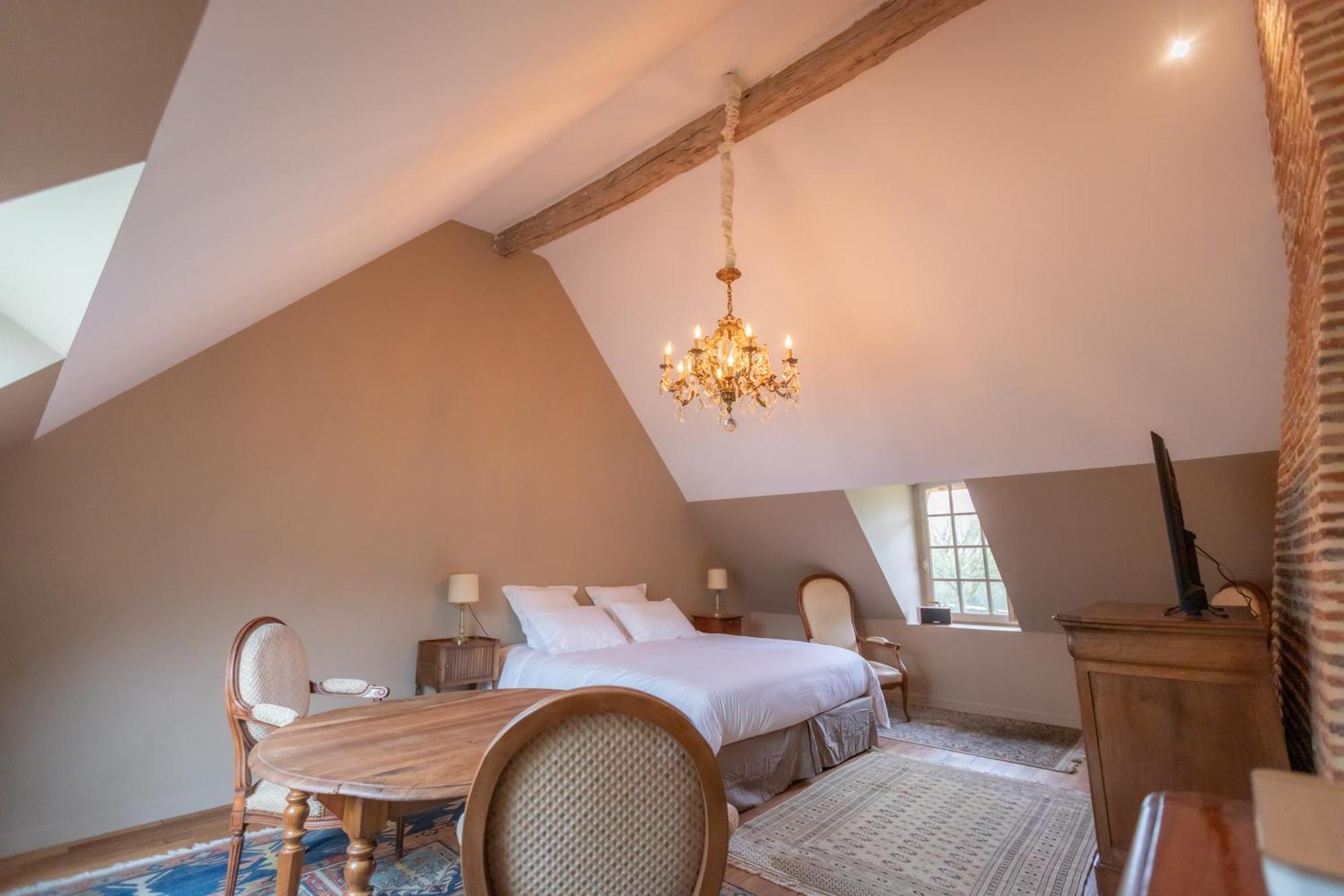 Les Chambres De Charnay - Calme Charme Et Confort Piscine A 5 Mn Du Peage Vierzon Extérieur photo